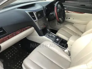 Subaru Outback 2012 Silver