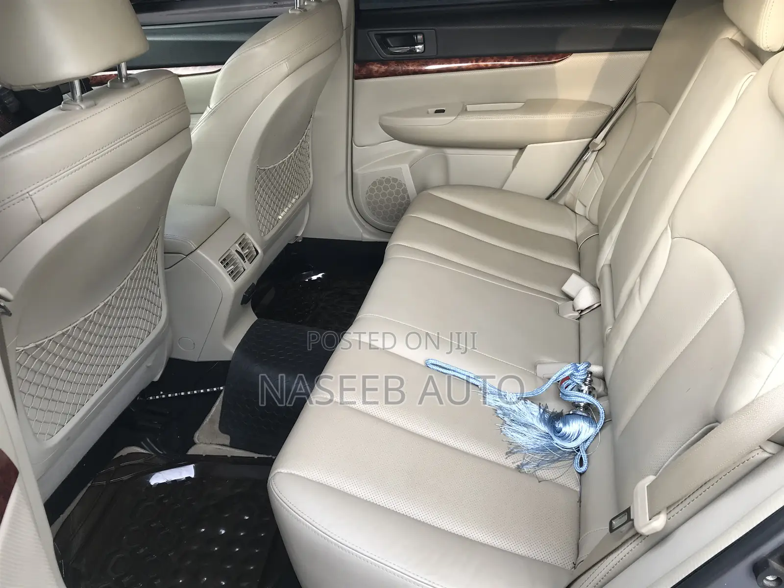 Subaru Outback 2012 Silver
