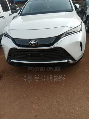 Toyota Harrier 2021 White