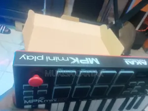 Akai MPK Mini Play