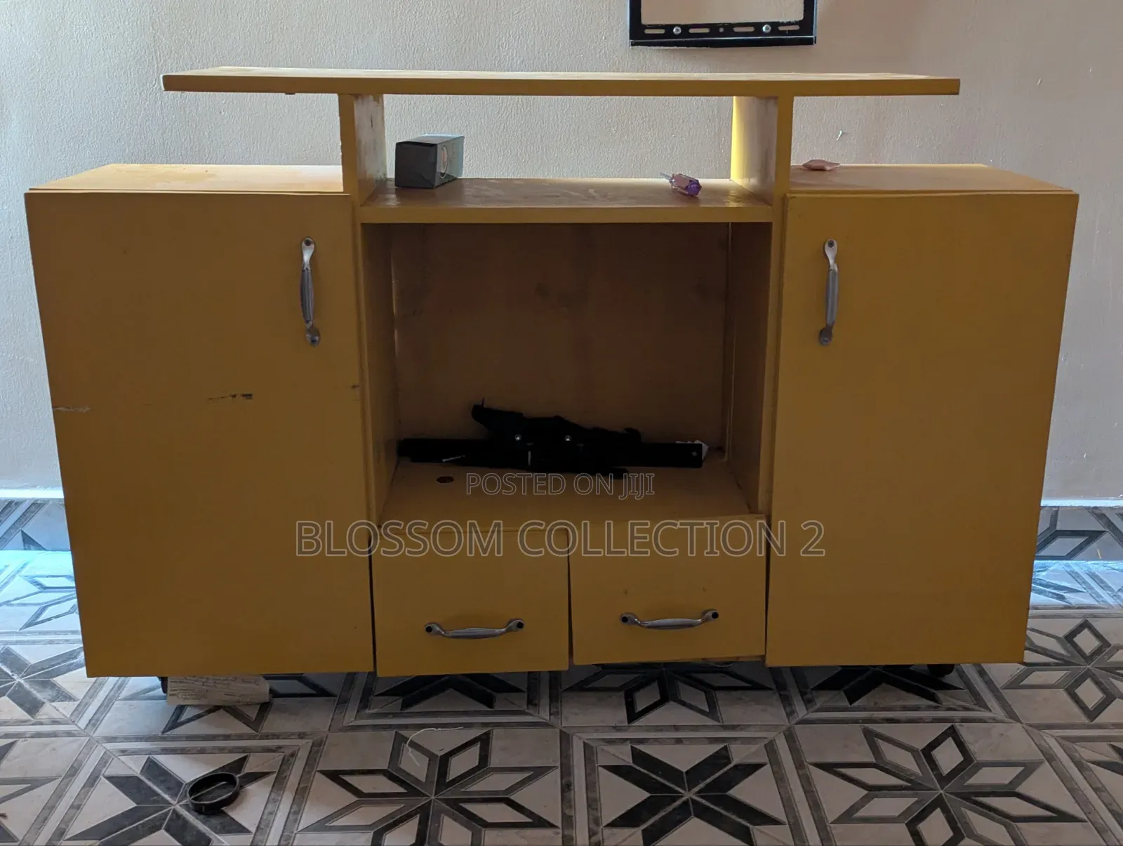 Tv Stand With Wheels