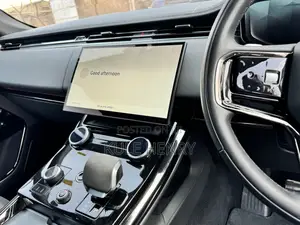 Land Rover Range Rover Sport 2024 White