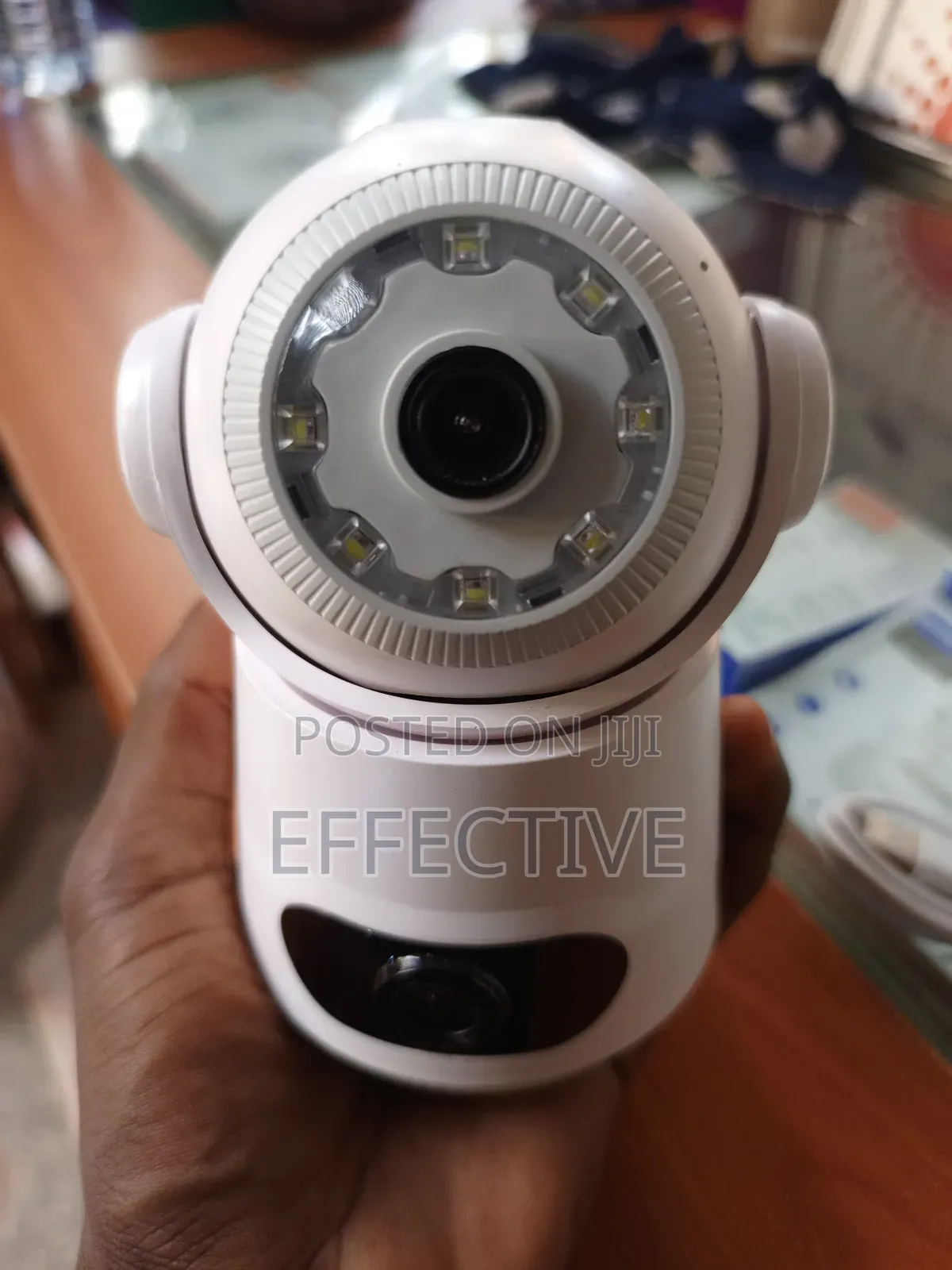 Smart Dual Lens Camera.