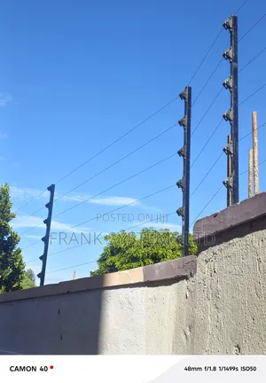 Electric Fence With Galvanized Poles