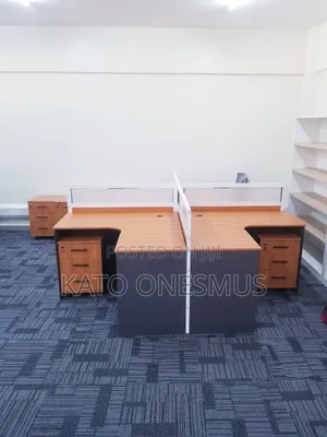 Curved Workstations