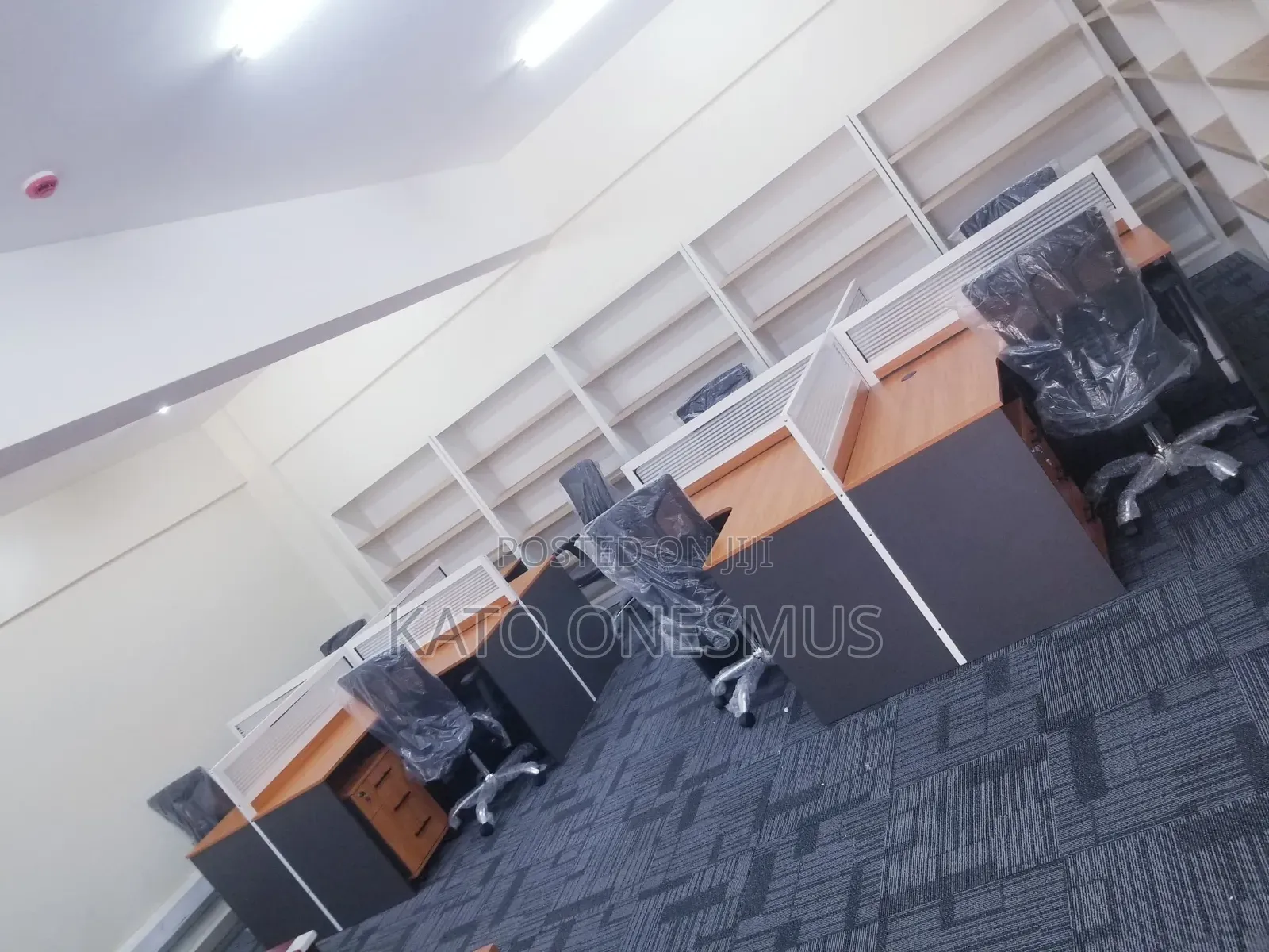 Curved Workstations
