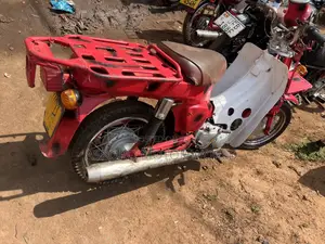 Suzuki 750 2017 Red