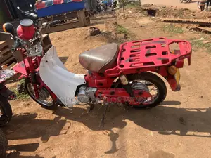 Suzuki 750 2017 Red