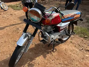 Bajaj Boxer 100 2019 Red