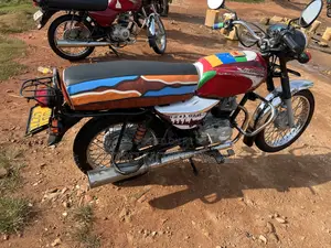 Bajaj Boxer 100 2019 Red