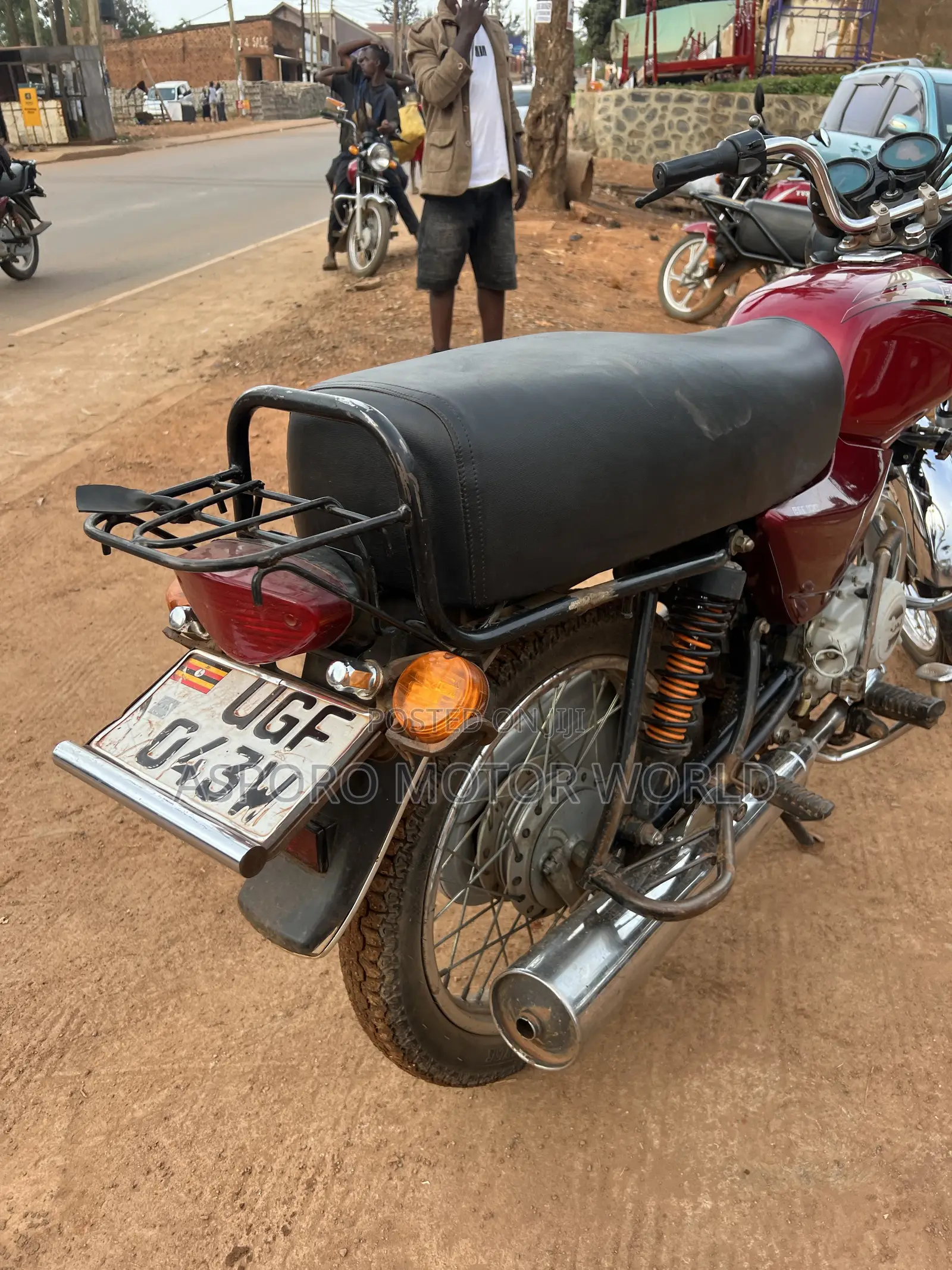 Bajaj Boxer 100 2025 Red