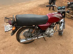Bajaj Boxer 100 2025 Red