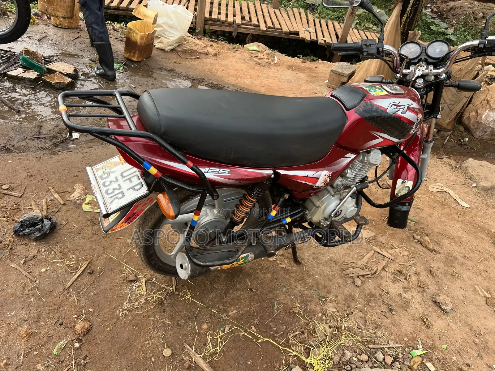 Bajaj CT 125X 2022 Red