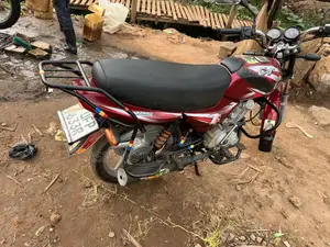 Bajaj CT 125X 2022 Red