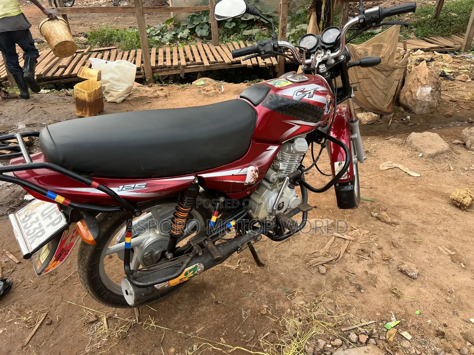 Bajaj CT 125X 2022 Red