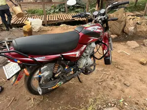 Bajaj CT 125X 2022 Red