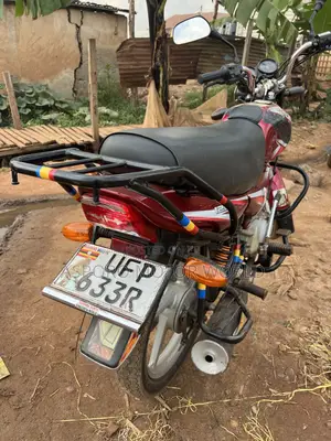 Bajaj CT 125X 2022 Red