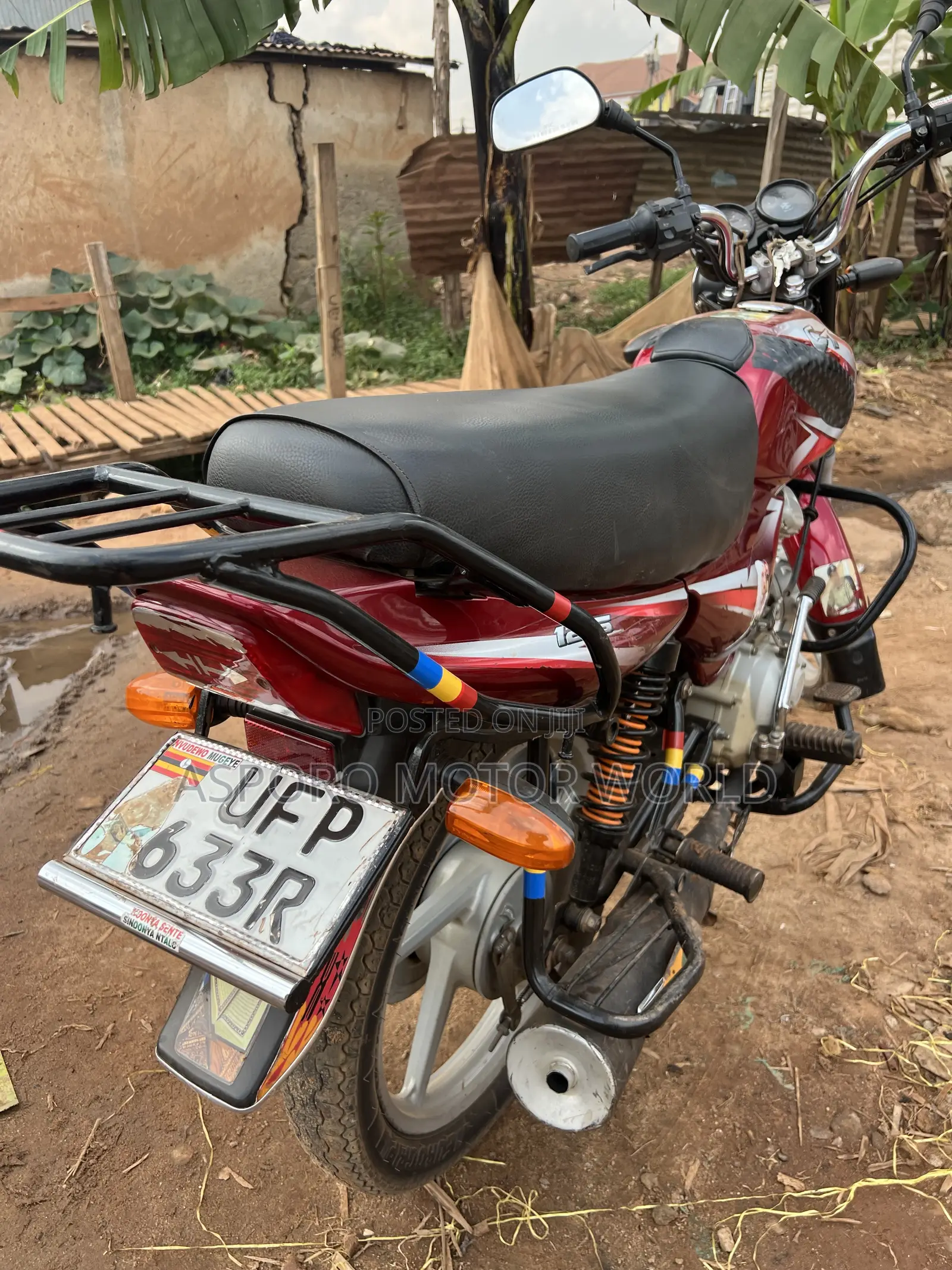 Bajaj CT 125X 2022 Red