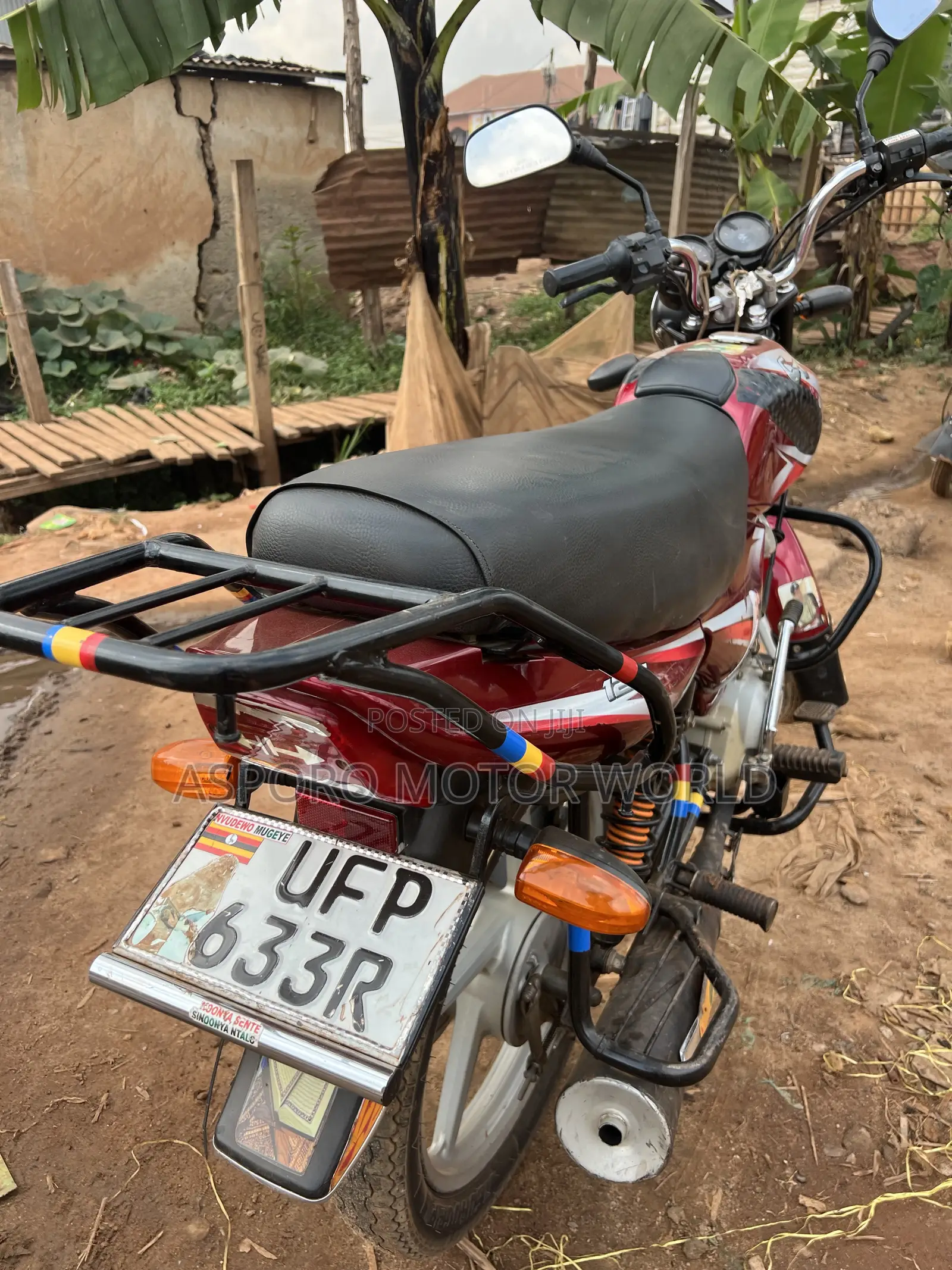 Bajaj CT 125X 2022 Red
