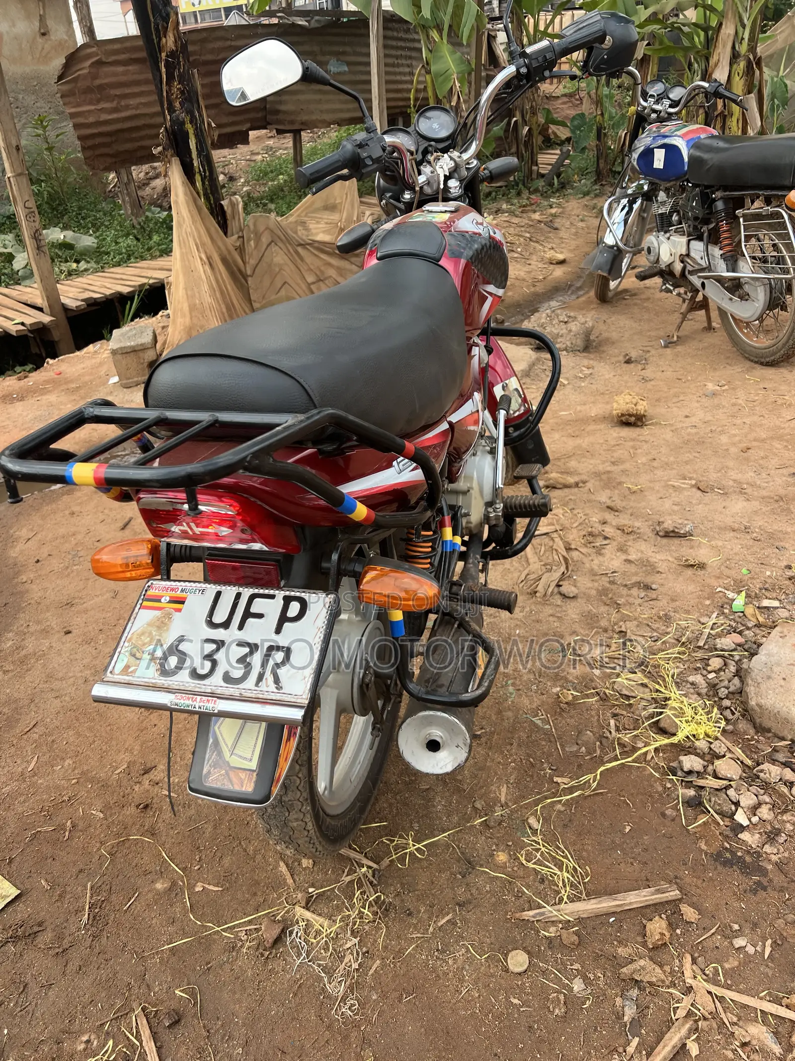 Bajaj CT 125X 2022 Red