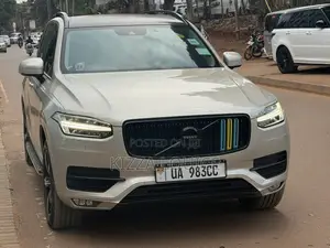 Volvo XC90 2017 Gold