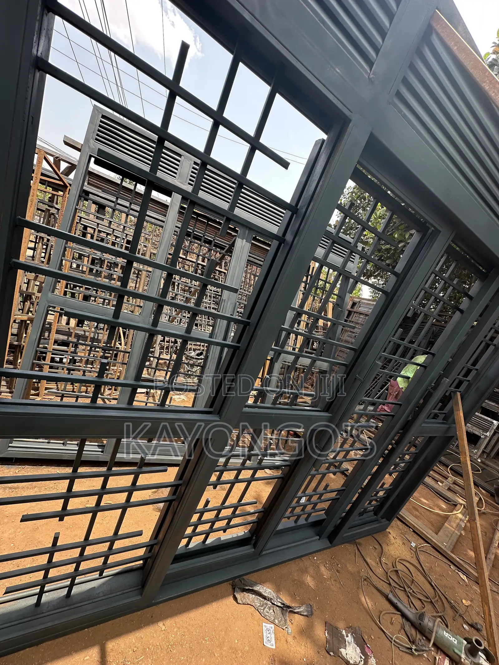 Sliding Door Hg