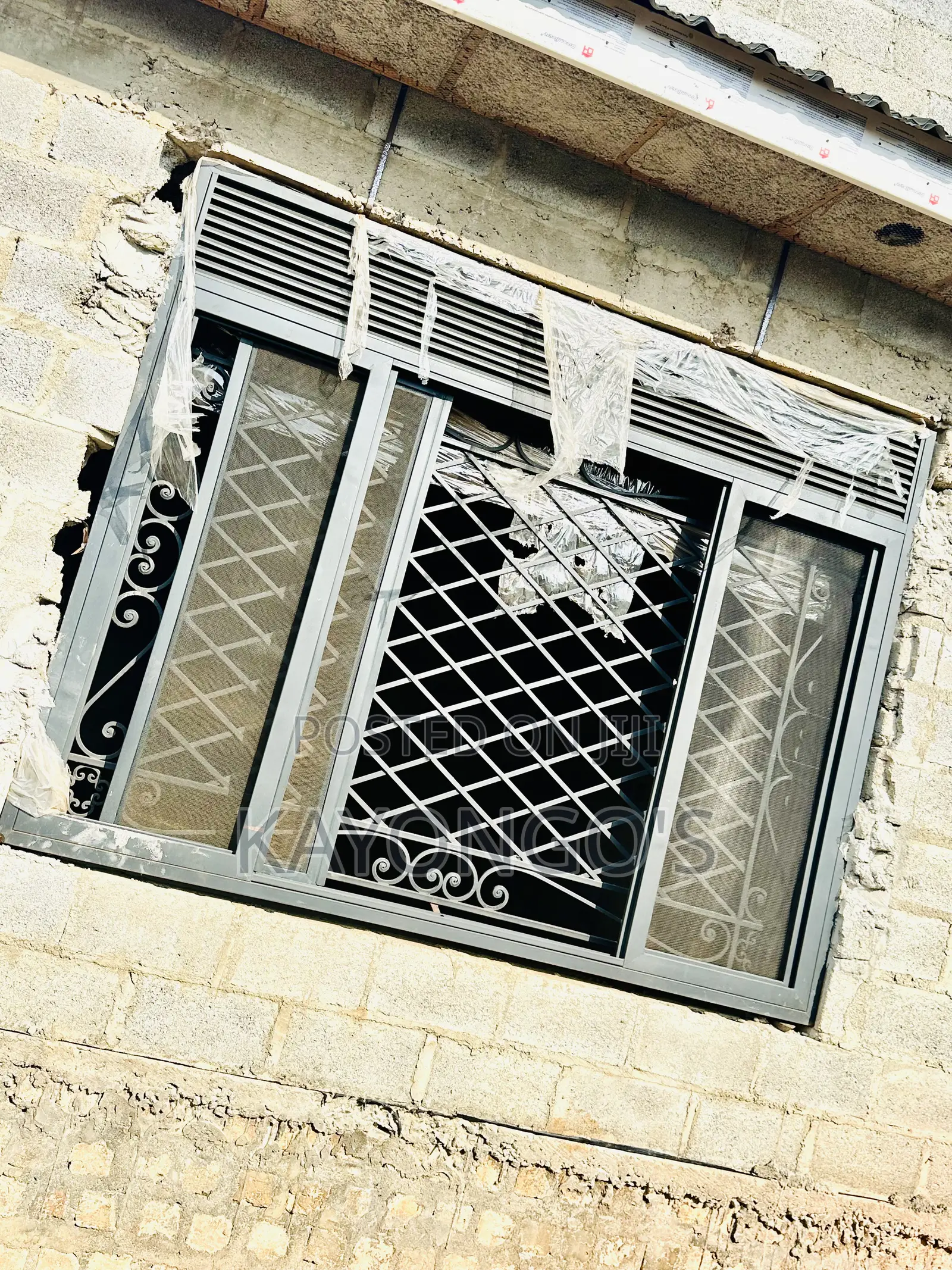 Aluminium in Steel Window Jp