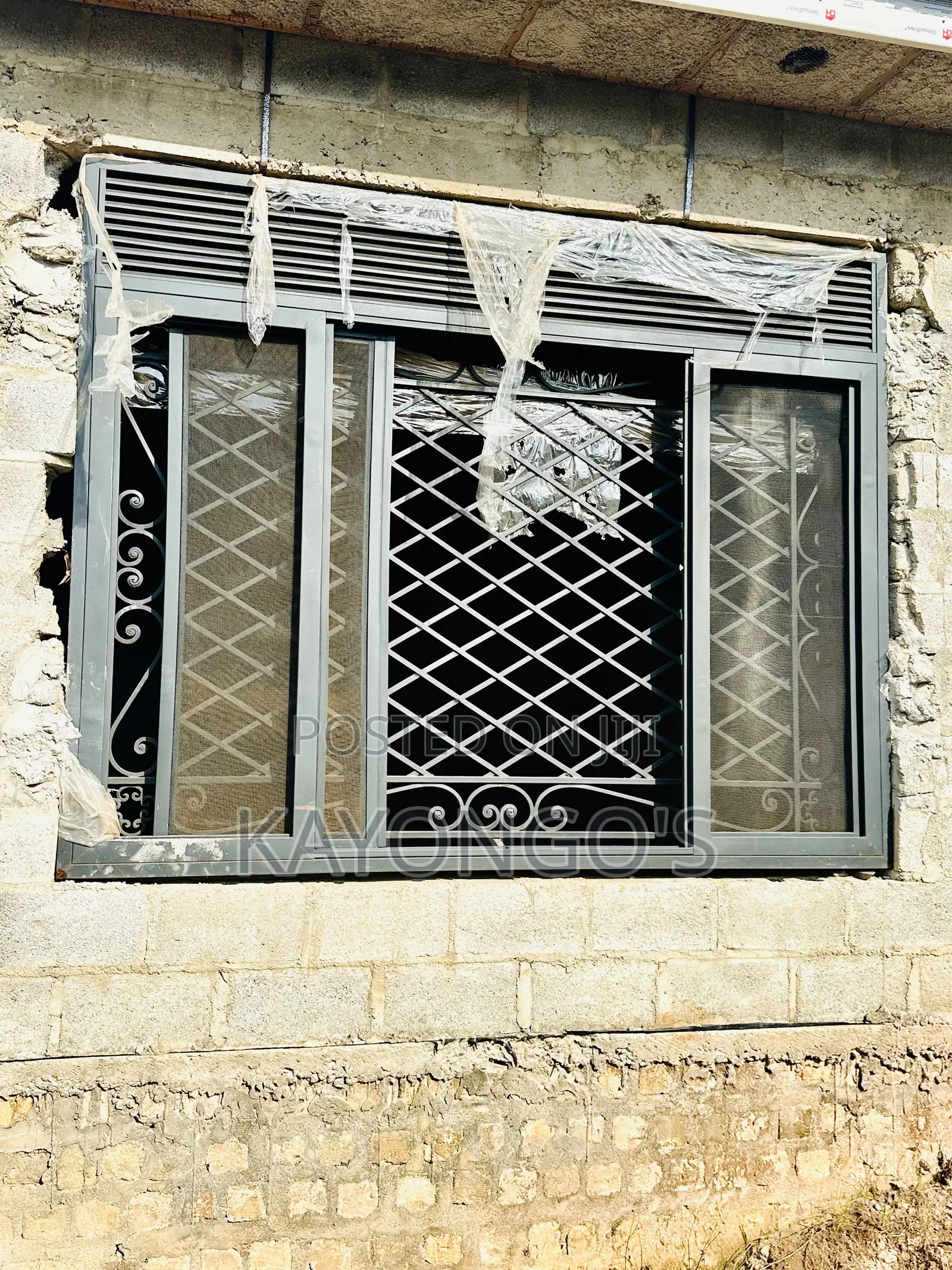 Aluminium in Steel Window Jp
