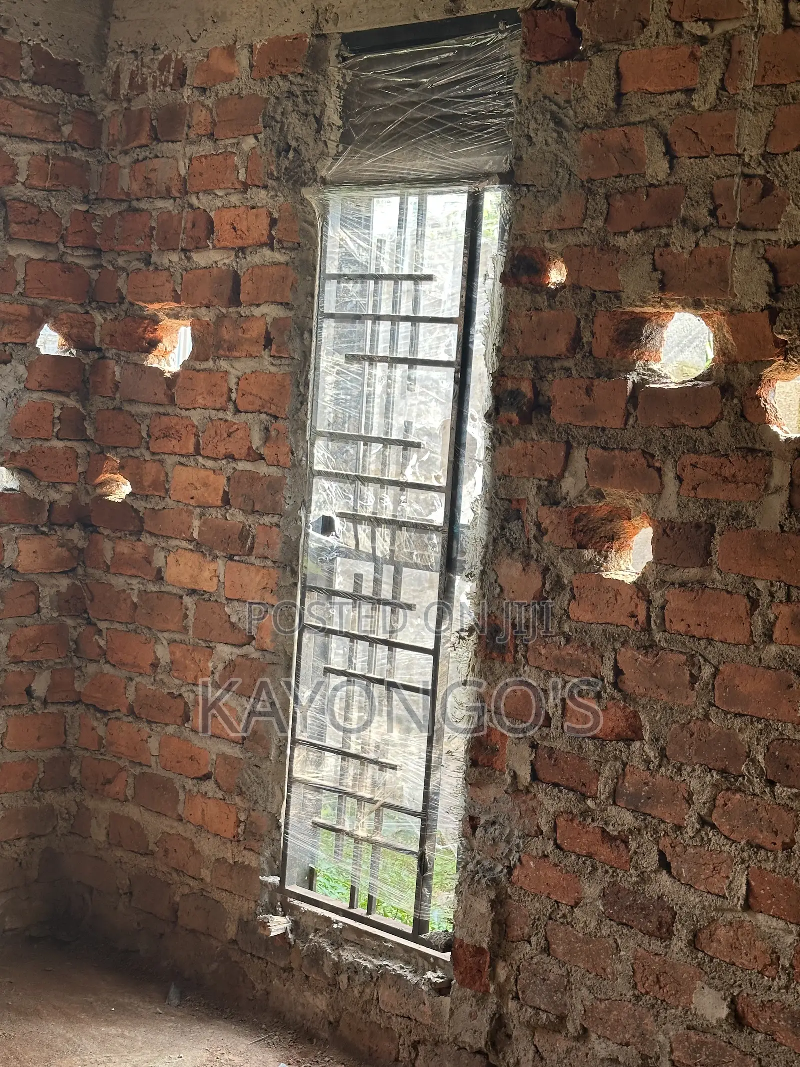 Window Pivotelized