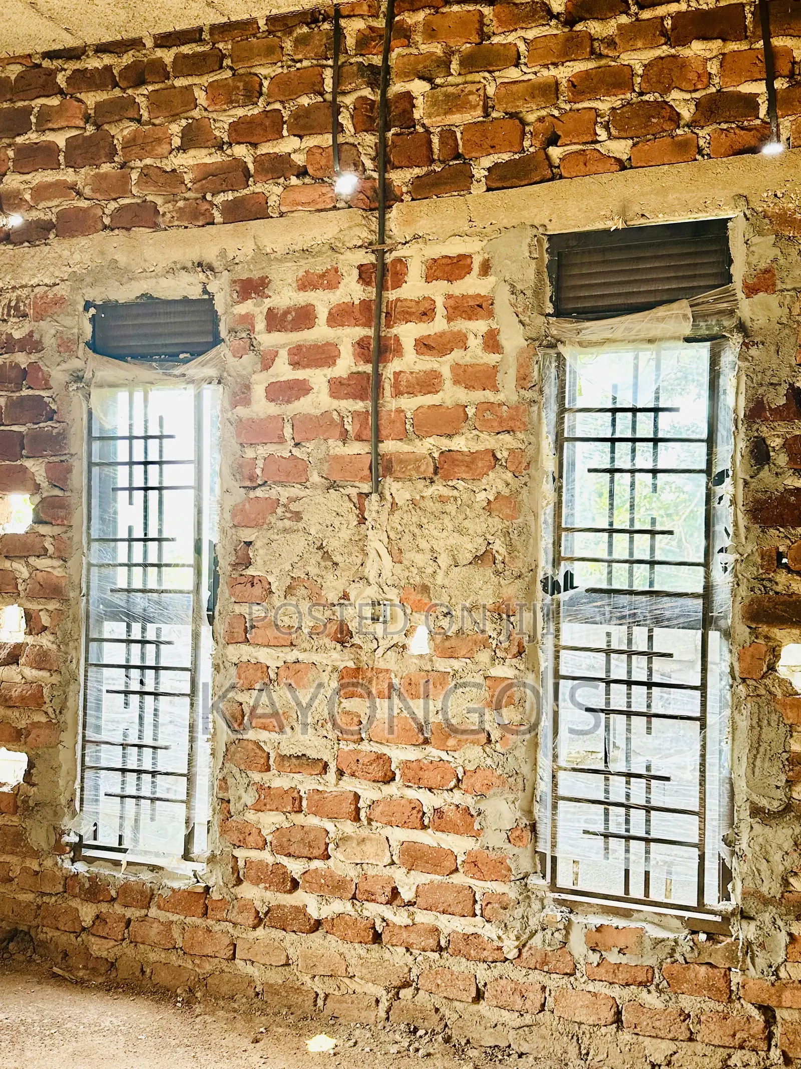Window Pivotelized