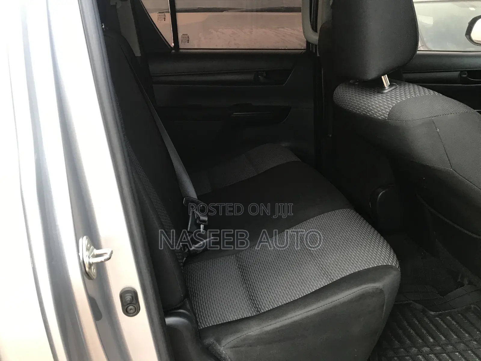Toyota Hilux 2017 Silver