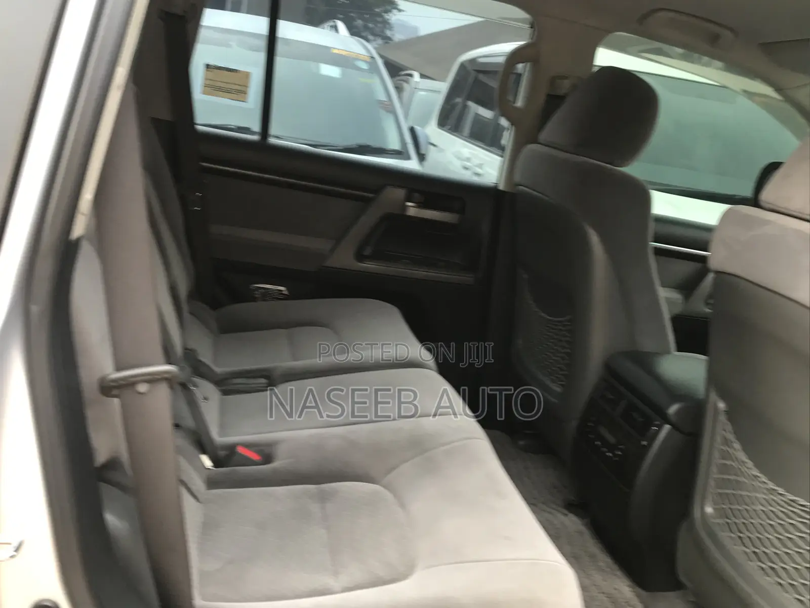 Toyota Land Cruiser Prado 2011 Silver