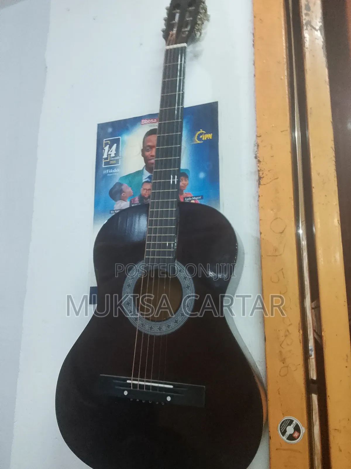 Acoustic Guitar 6stringed
