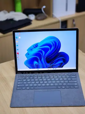 New Laptop Microsoft Surface Pro 3 16GB Intel Core i7 SSD 256GB