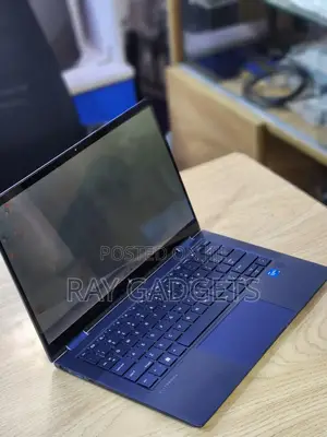 New Laptop HP Dragonfly G2 16GB Intel Core i5 SSD 512GB