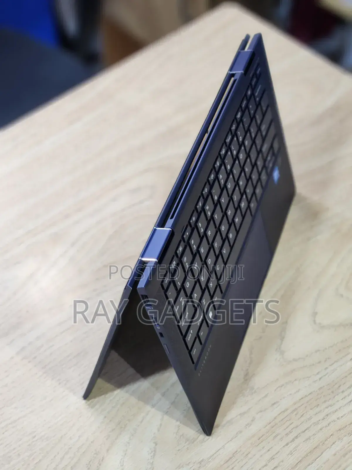 New Laptop HP Dragonfly G2 16GB Intel Core i5 SSD 512GB