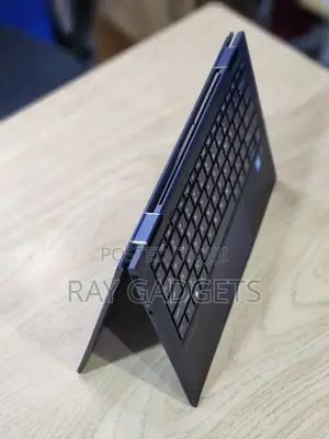 New Laptop HP Dragonfly G2 16GB Intel Core i5 SSD 512GB