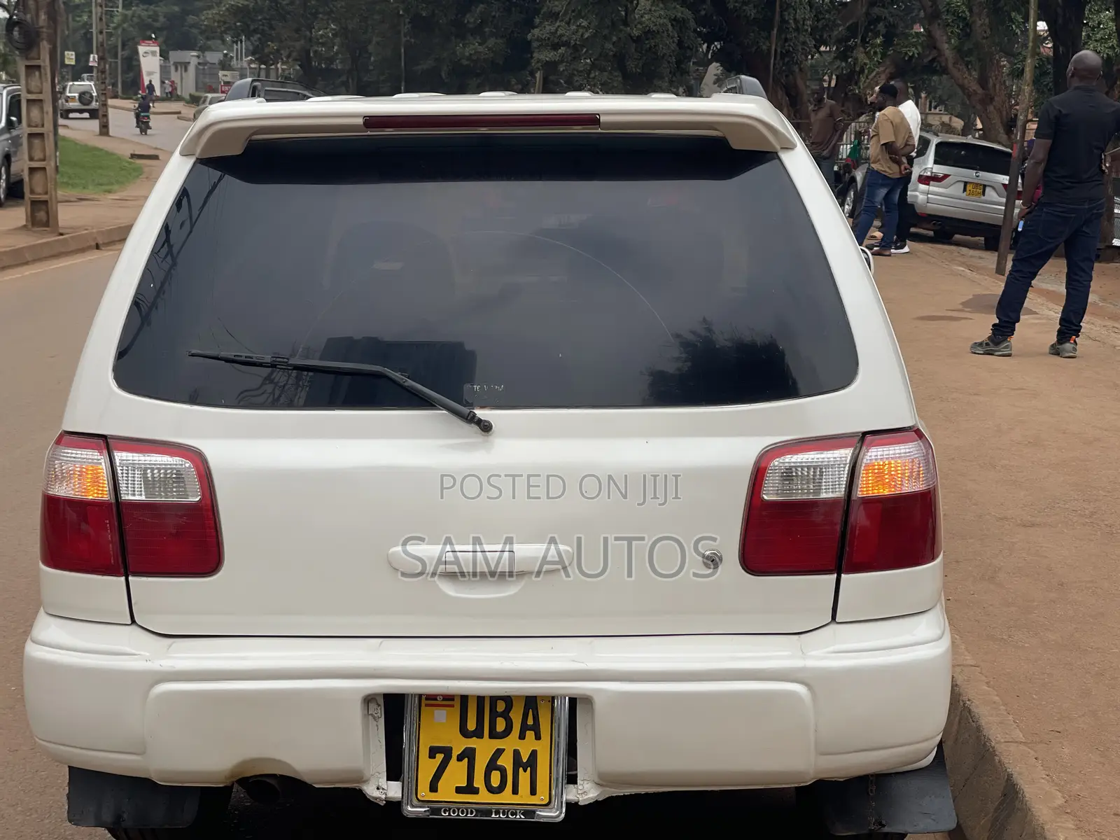 Subaru Forester 2000 White
