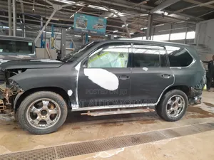 Car Spraying, Body Restoration, Panel Beating and Detailing