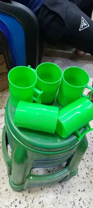 Serving Drinking Plastic Cups 12pcs