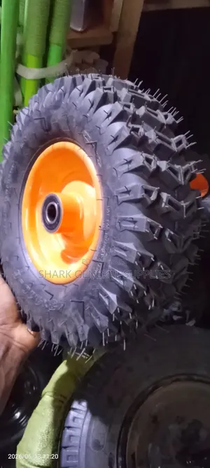 Wheelbarrow Tyres