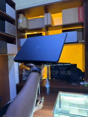 Laptop Dell Latitude 3301 4GB Intel Core i5 SSD 128GB