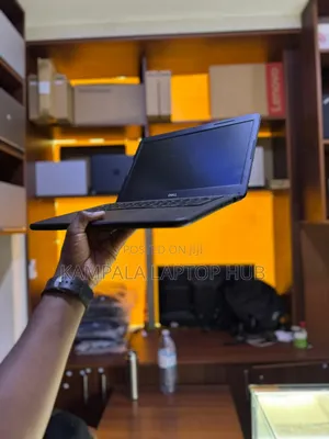 Laptop Dell Latitude 3301 8GB Intel Core i5 SSD 128GB