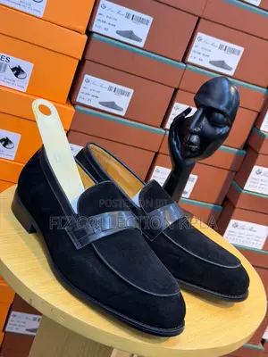 Noble Black Suede Walker