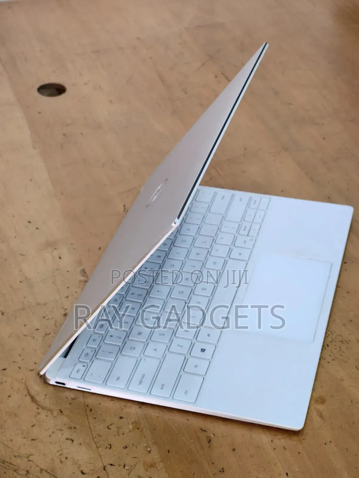 New Laptop Dell XPS 13 (9350) 16GB Intel Core i7 SSD 512GB