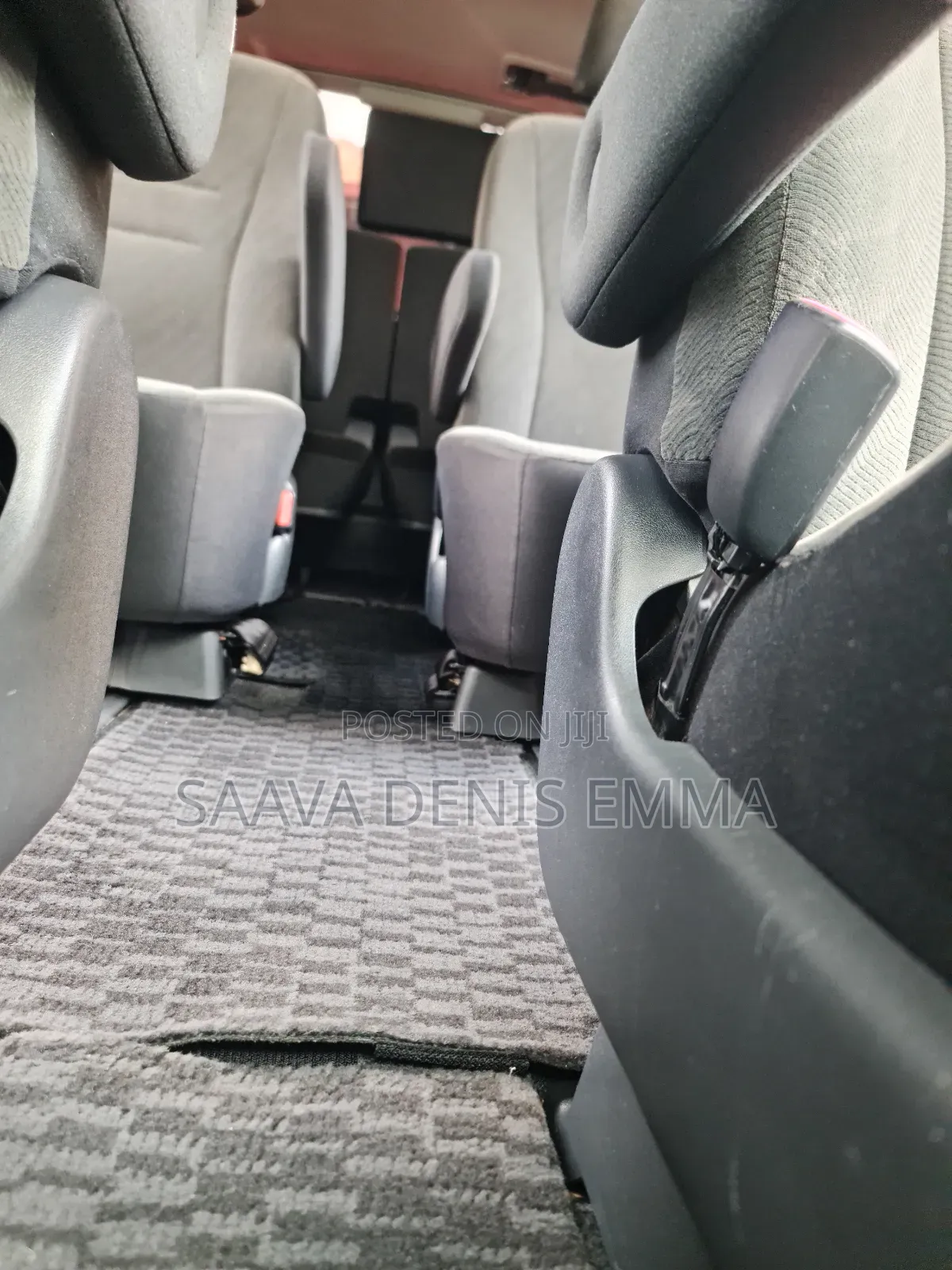 Toyota Noah 2010 Silver