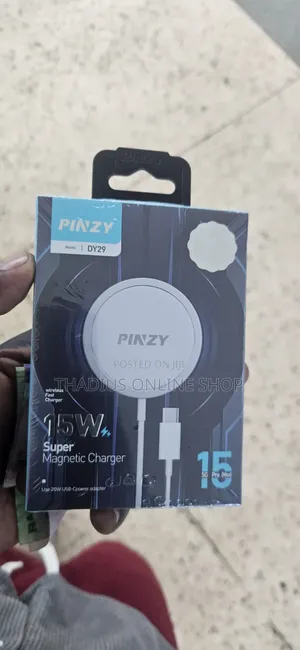Super Magnetic Wireless Charger With a C Cable