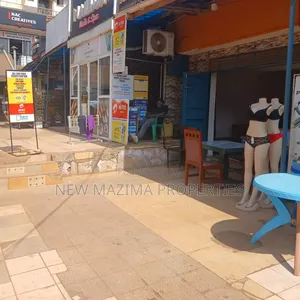 Makindye Commercial Shops With Busy Guest Self Contained Rooms Onsale