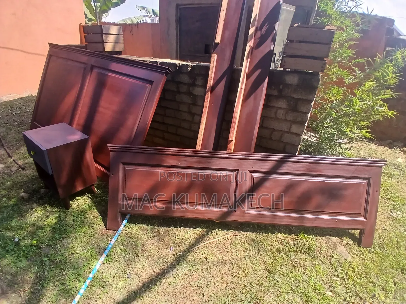 Bed 6x6 Mahogany