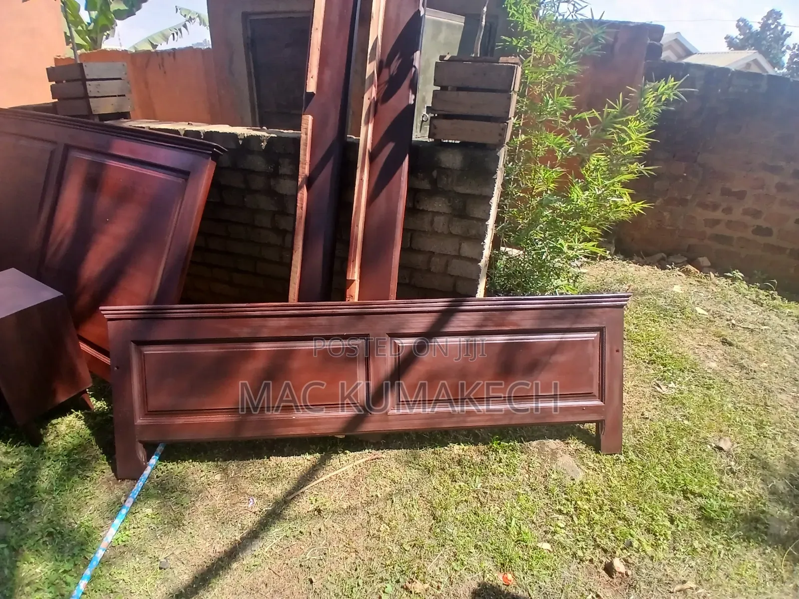 Bed 6x6 Mahogany